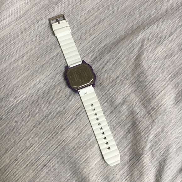 Puma Retro Watch - Picture 4 of 6